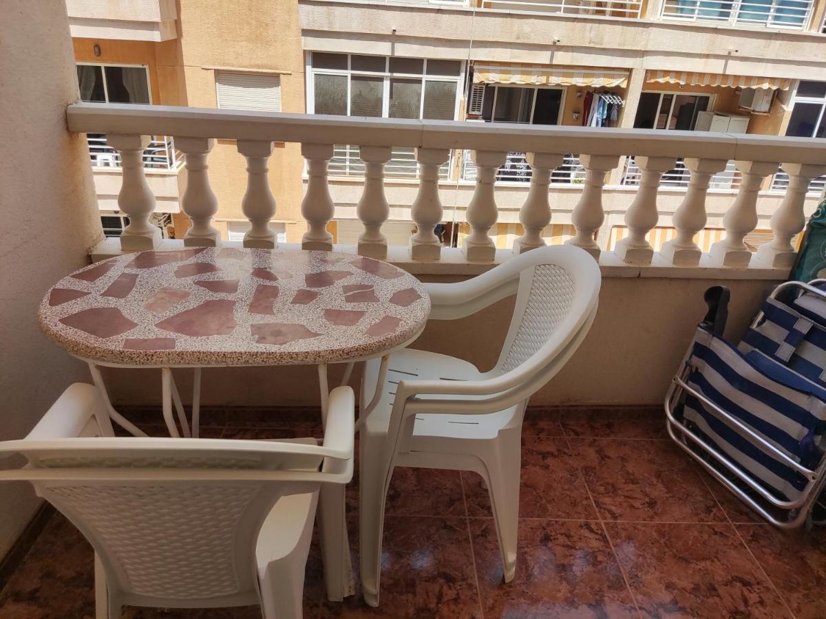 Ak Apartamento En Torrevieja Exterior photo